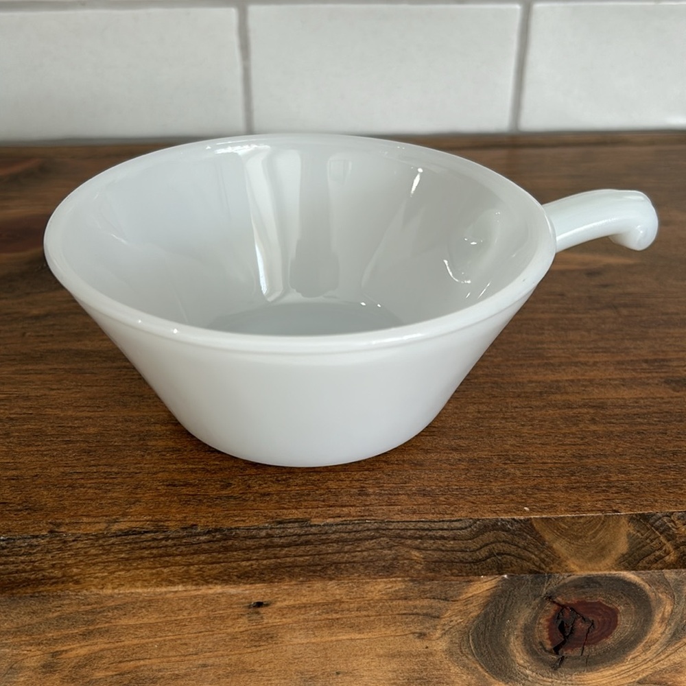 💕 Vintage Anchor Hocking Fire King 5 Inch Milk Glass French Onion Soup Bowl